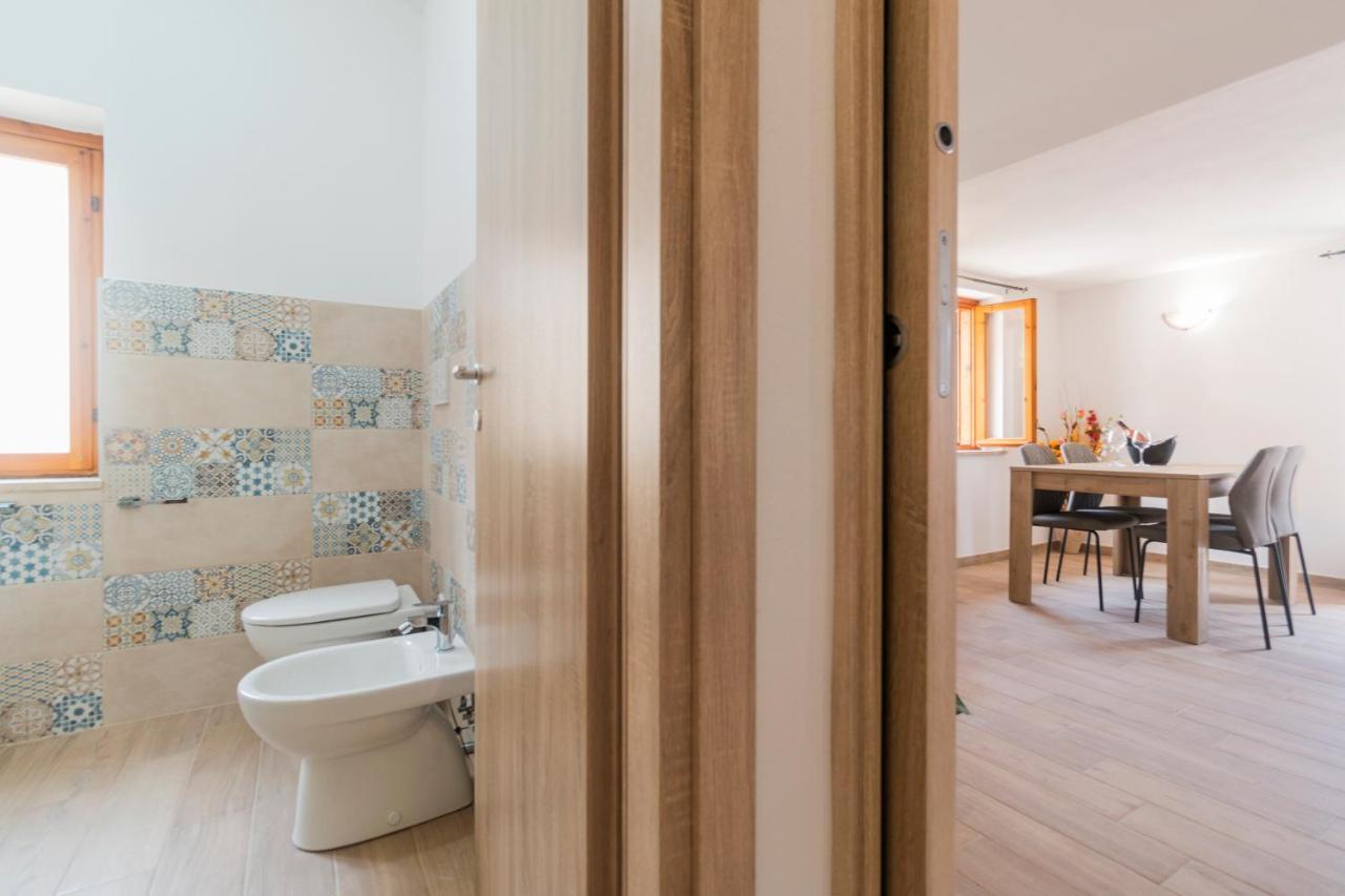 Uncle Leonard'S House Apartment Cala Gonone Bagian luar foto