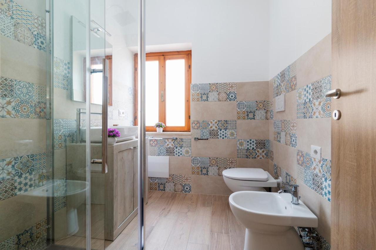 Uncle Leonard'S House Apartment Cala Gonone Bagian luar foto