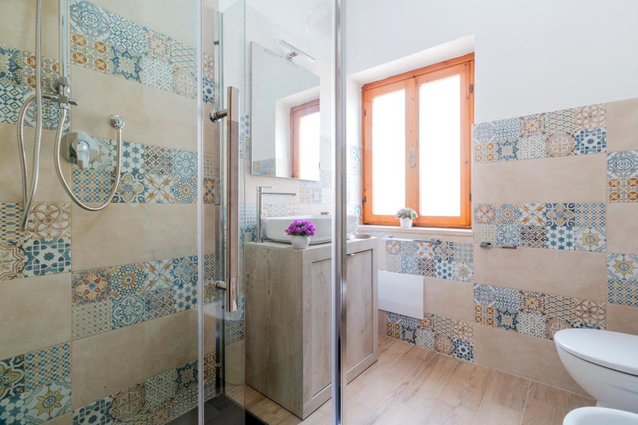 Uncle Leonard'S House Apartment Cala Gonone Bagian luar foto